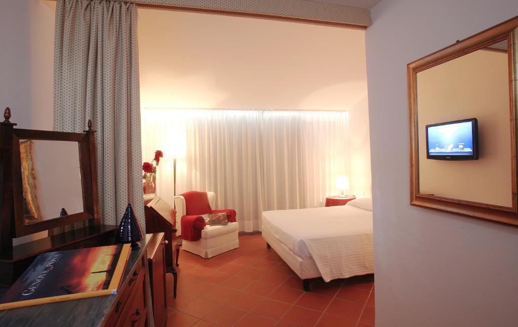 بيرغيجي Hotel Claudio الغرفة الصورة